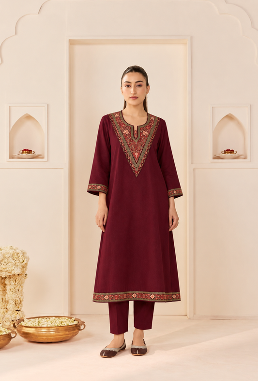 Set of 2: Maroon Cashmilon Heritage Kashmiri Embroidered Lace Phiran with Pant パンツ M