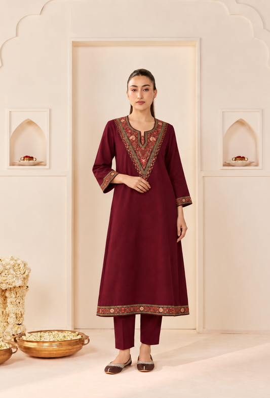 Set of 2: Maroon Cashmilon Heritage Kashmiri Embroidered Lace Phiran with Pant パンツ M