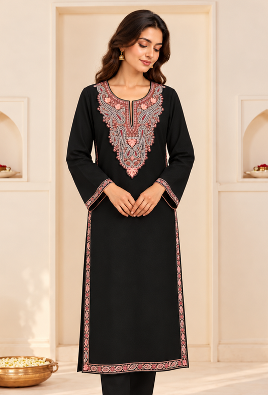 Noor Black Cashmilon Kashmiri Embroidered Lace Phiran サイズ フリーサイズ