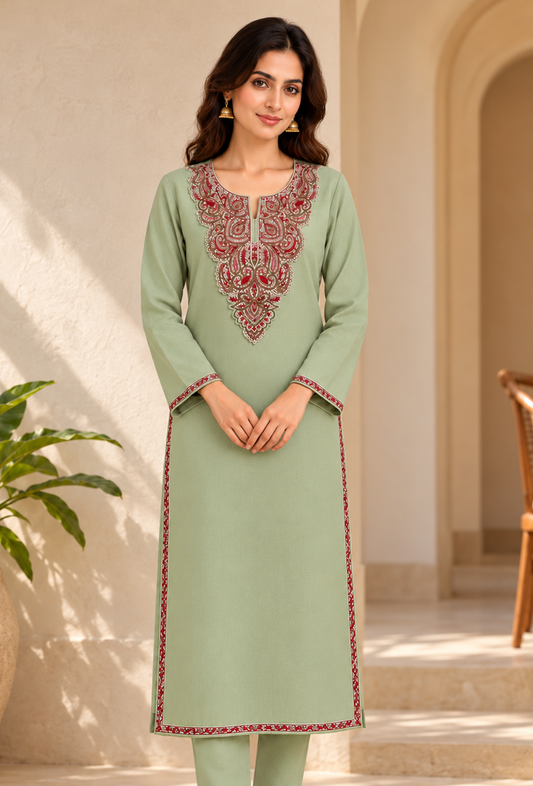 Noor Sage Green Cashmilon Kashmiri Embroidered Lace Phiran サイズ フリーサイズ