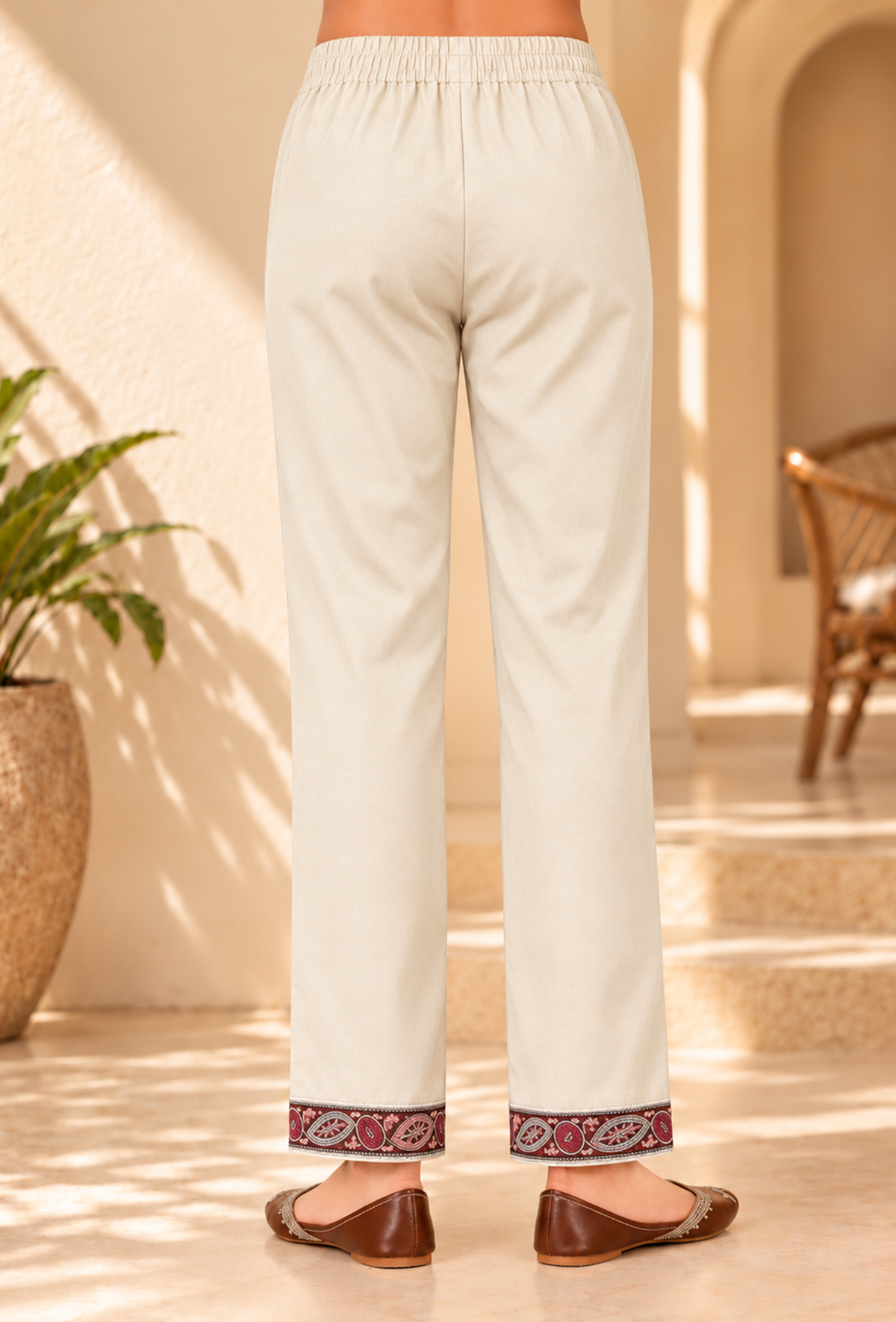 Ivory Cashmilon Kashmiri Embroidered Lace Pants With Pockets サイズ M