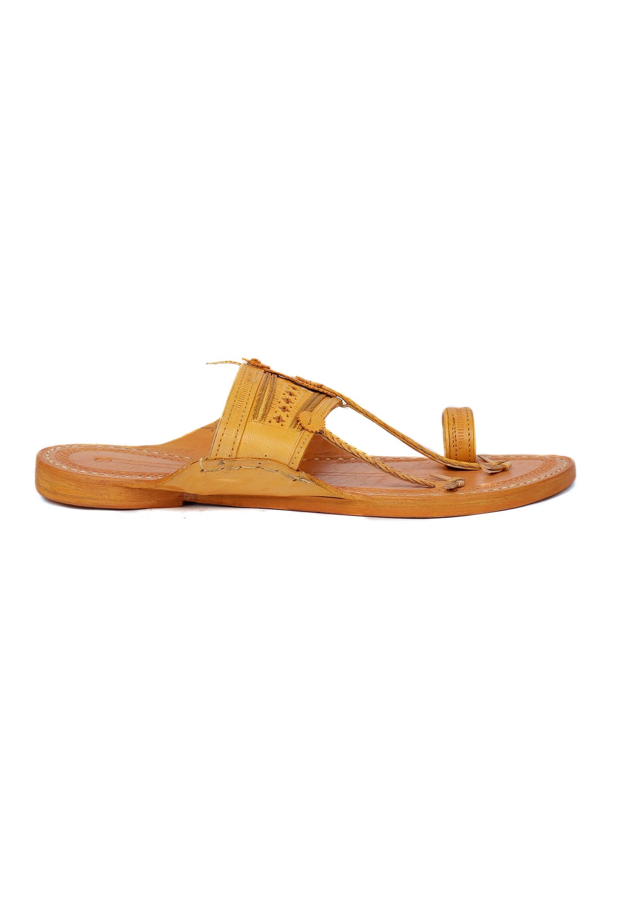 Samaksh Beige Pure Leather Kolhapuri Flats - For Men サイズ EU43（UK10）