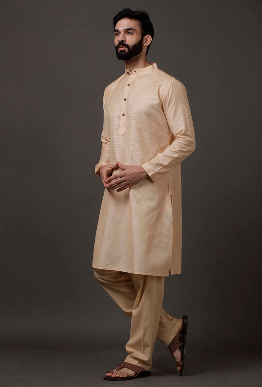 Set of 2: Beige Cotton Silk Check Kurta Pajama サイズ 44