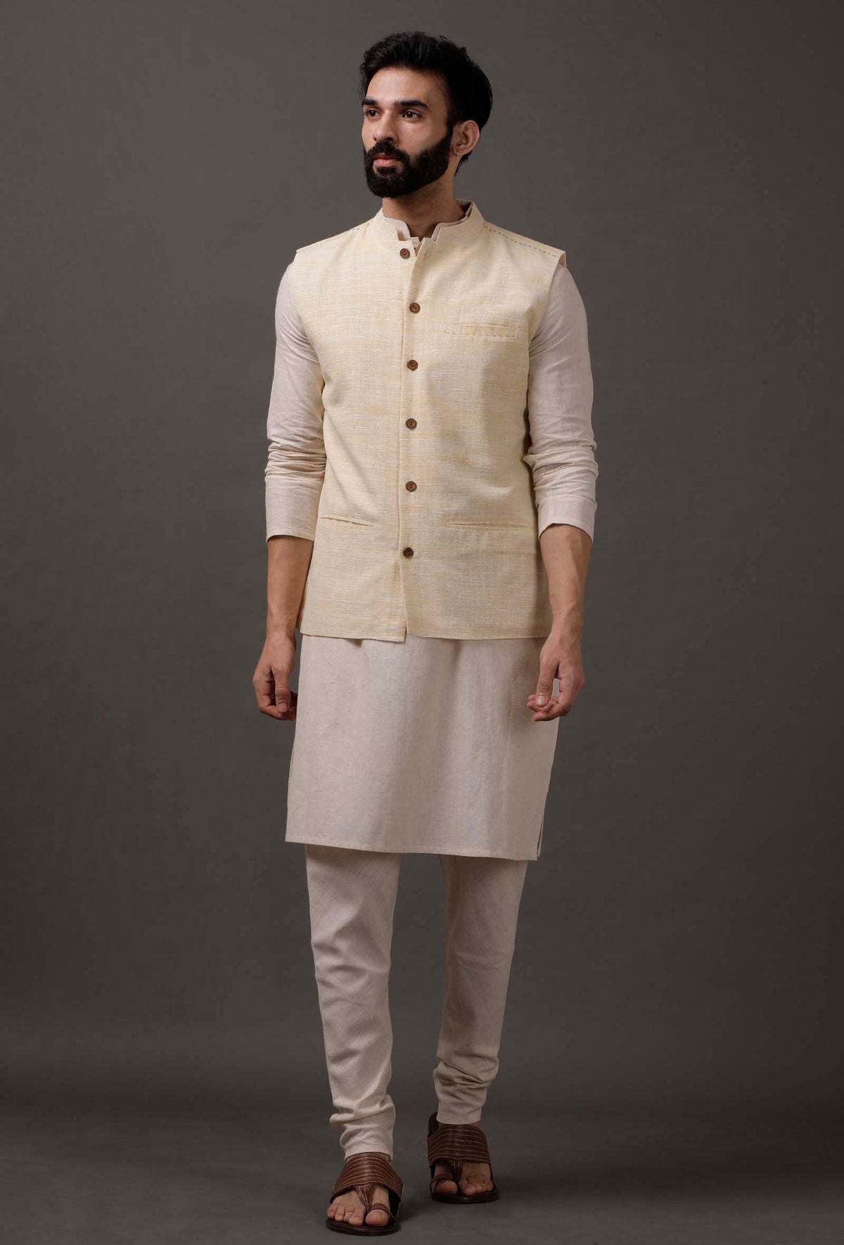 Set of 3: Beige Kurta Pajama with Yellow Waist Coat サイズ 48
