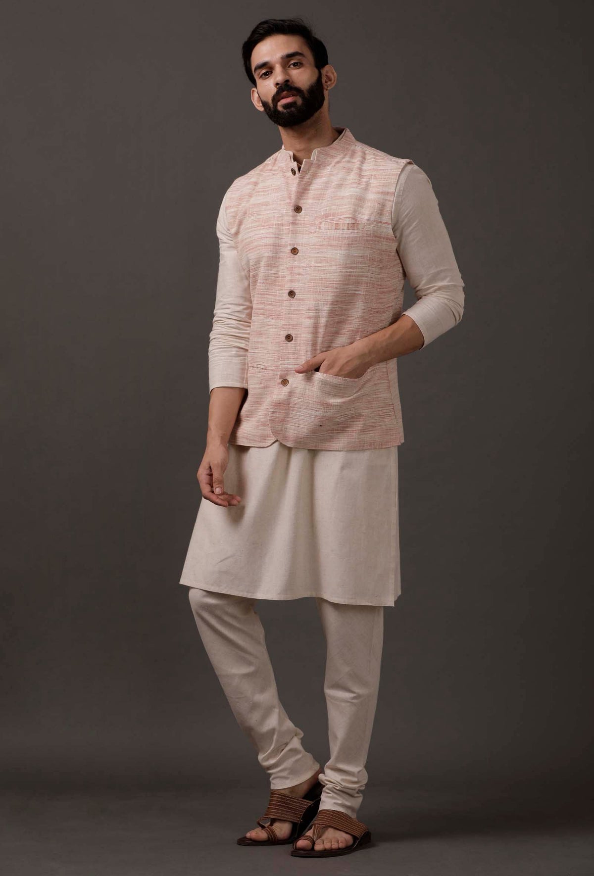 Set of 3: Beige Kurta Pajama with Pink Waist Coat サイズ 48