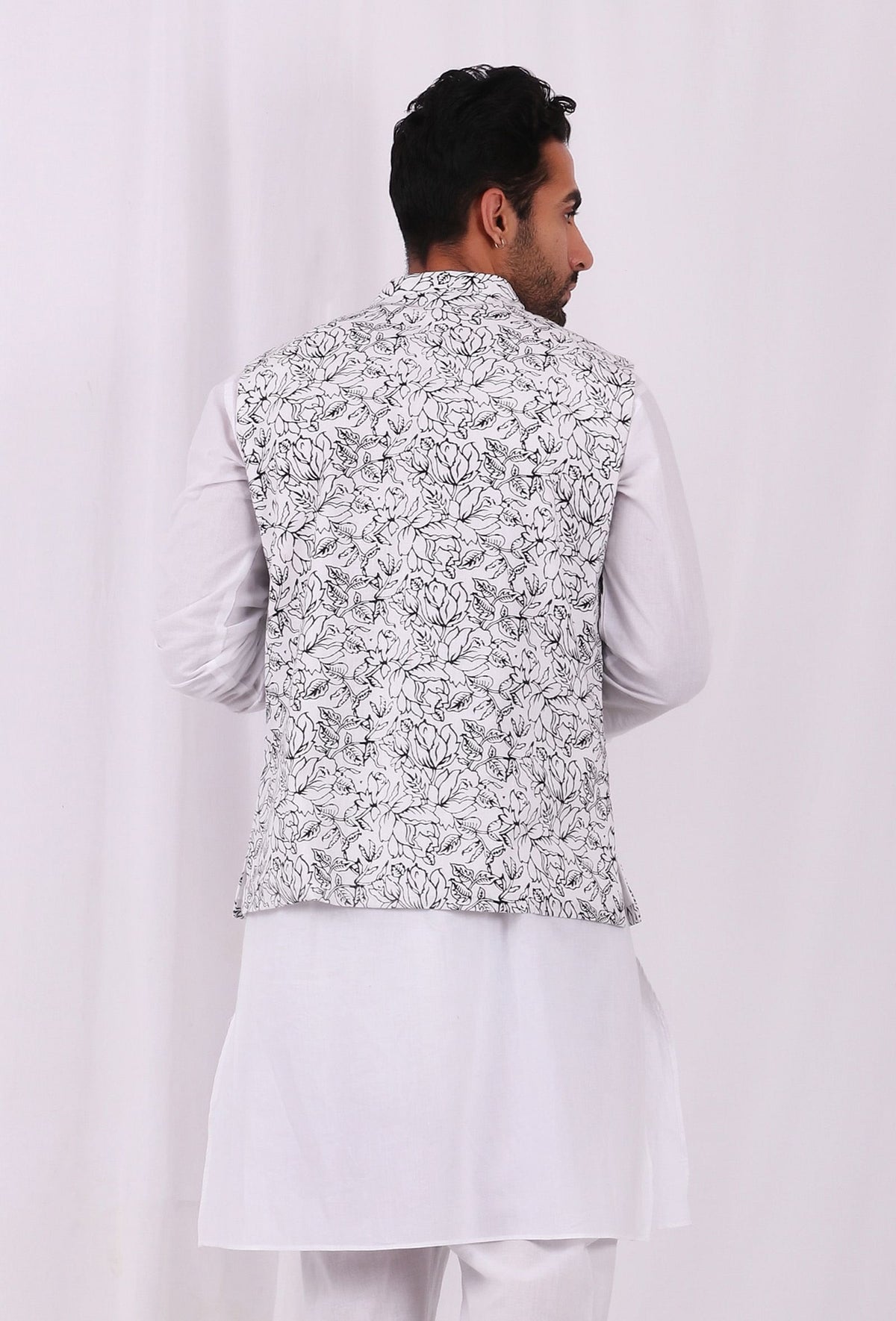 Black and White Floral Hand Block Cotton Nehru Jacket サイズ 48