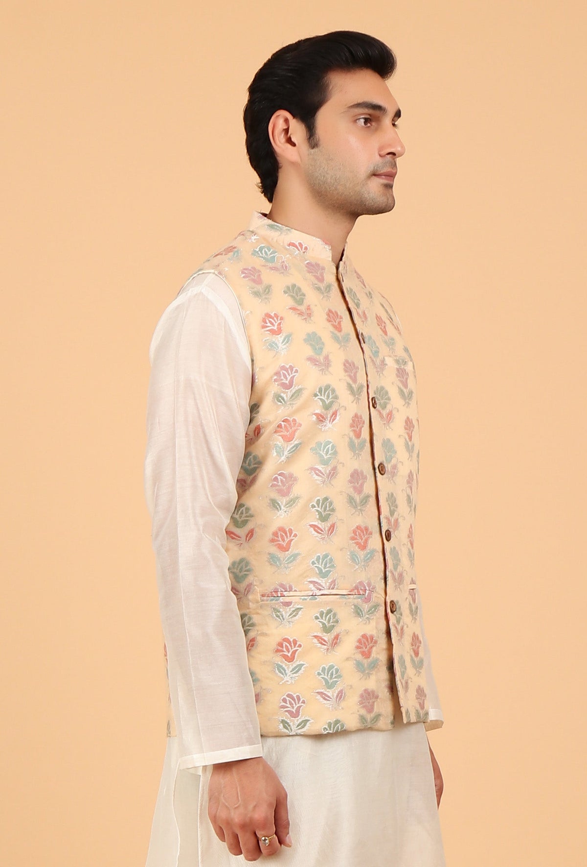 Posy Peach Brocade Sleeveless Nehru Jacket サイズ 44