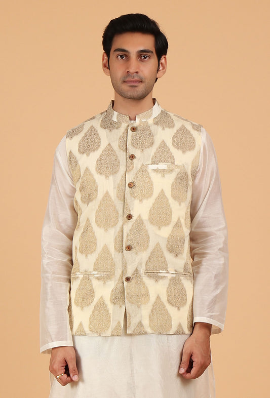 Cream Brocade Sleeveless Nehru Jacket サイズ 36