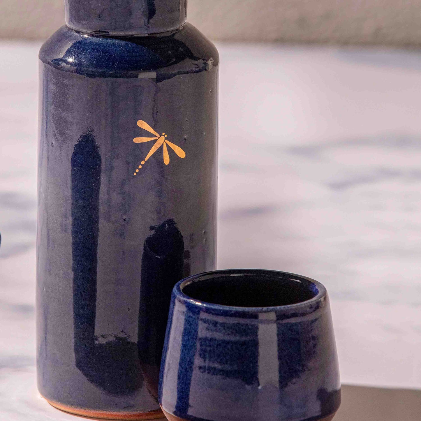 MEDIO AZUL BOTTLE 8.3(縦) x 8.3(横) x 25.3(高さ); 直径: 8.3
