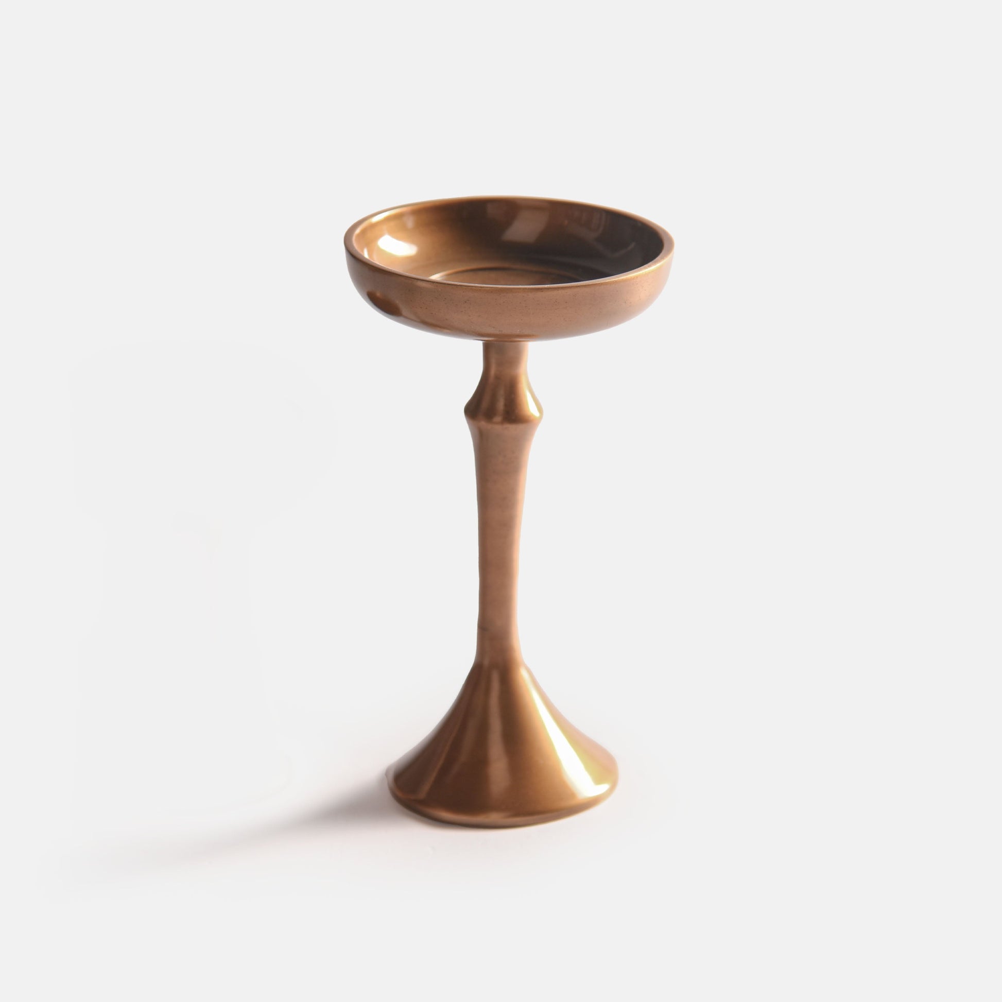 ARCHED CANDLE HOLDER 小 - 直径: 7、高さ: 12.8、大 - 直径: 10.3、高さ: 18.4