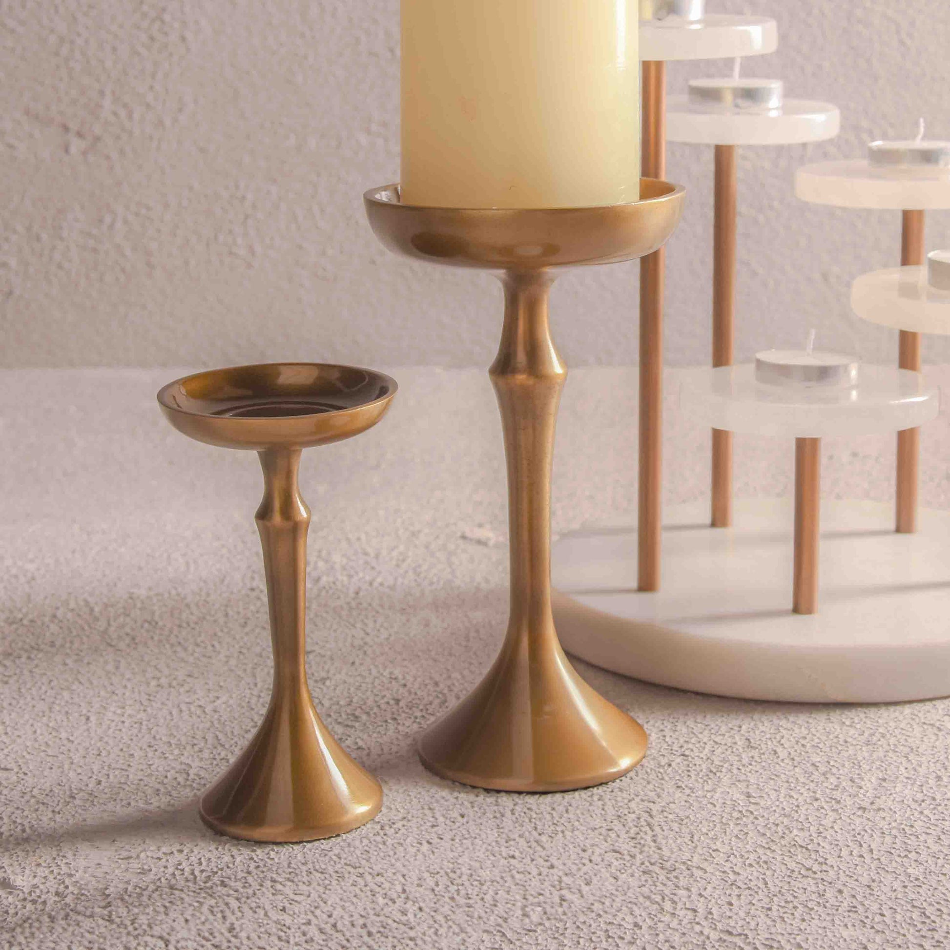 ARCHED CANDLE HOLDER 小 - 直径: 7、高さ: 12.8、大 - 直径: 10.3、高さ: 18.4