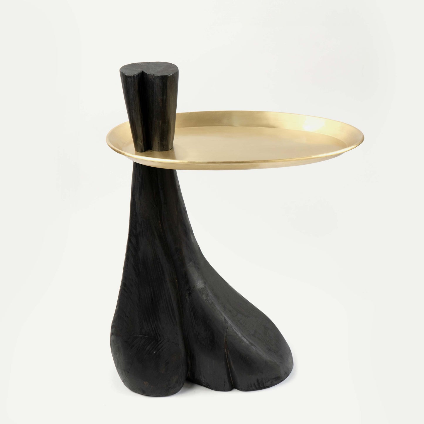 TRUNK END TABLE 40.5(L) x 33(B) x 71.1(H)
