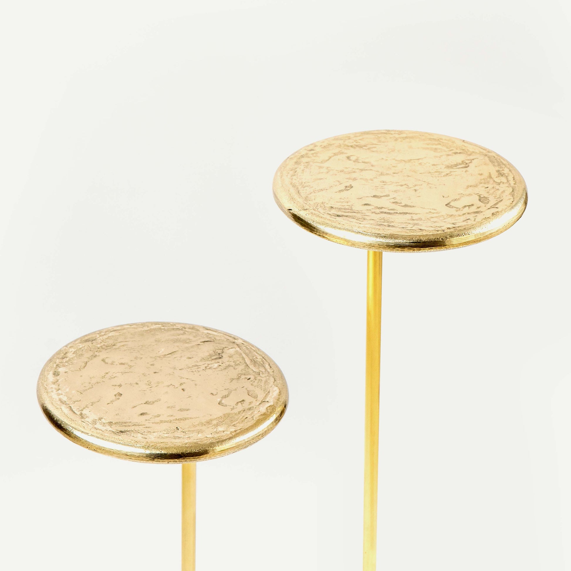 LIBRA END TABLE 40.5(L) x 33(B) x 71.1(H)