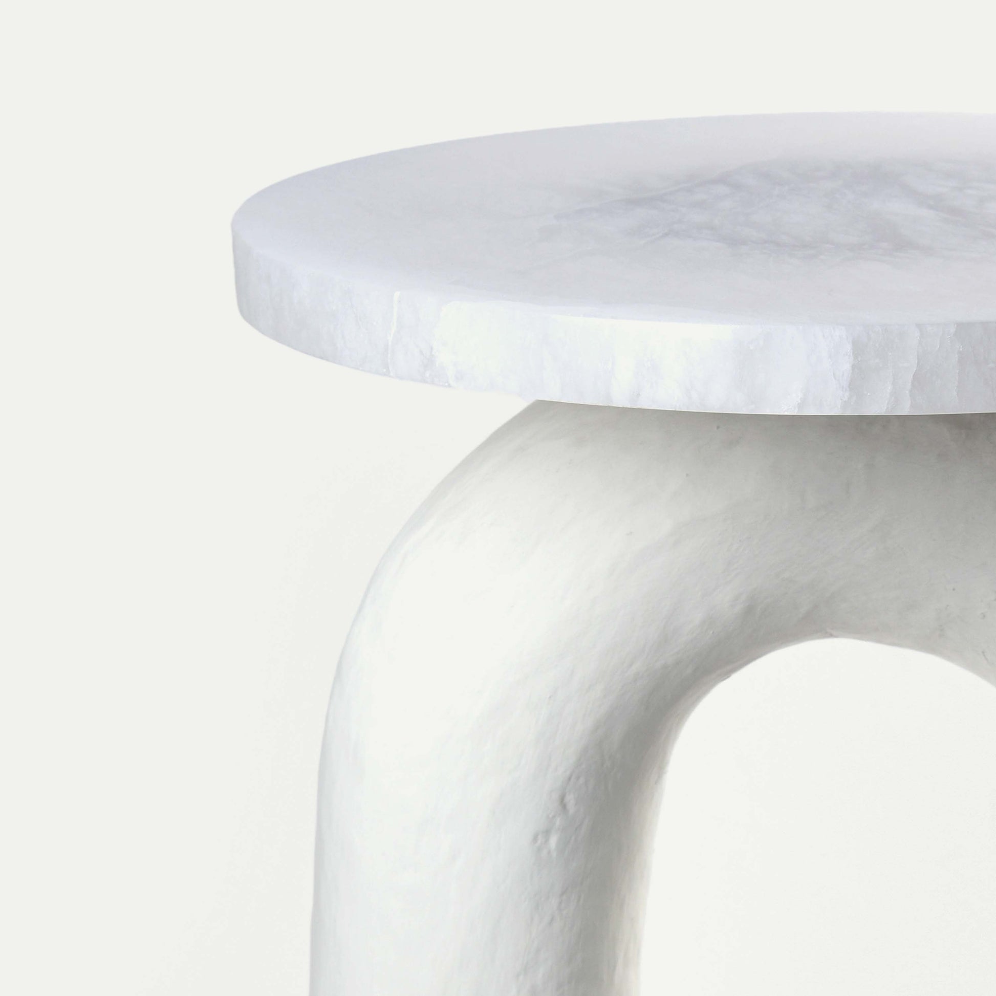 MINIMAL END TABLE 40.5(長さ) x 40.5(幅) x 50.5(高さ)