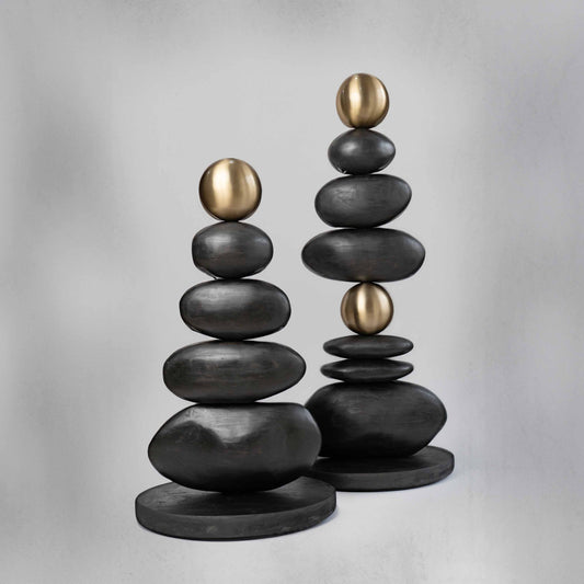 TWINKLE TOTEM 38(L) x 61(B) x 137.2(H)