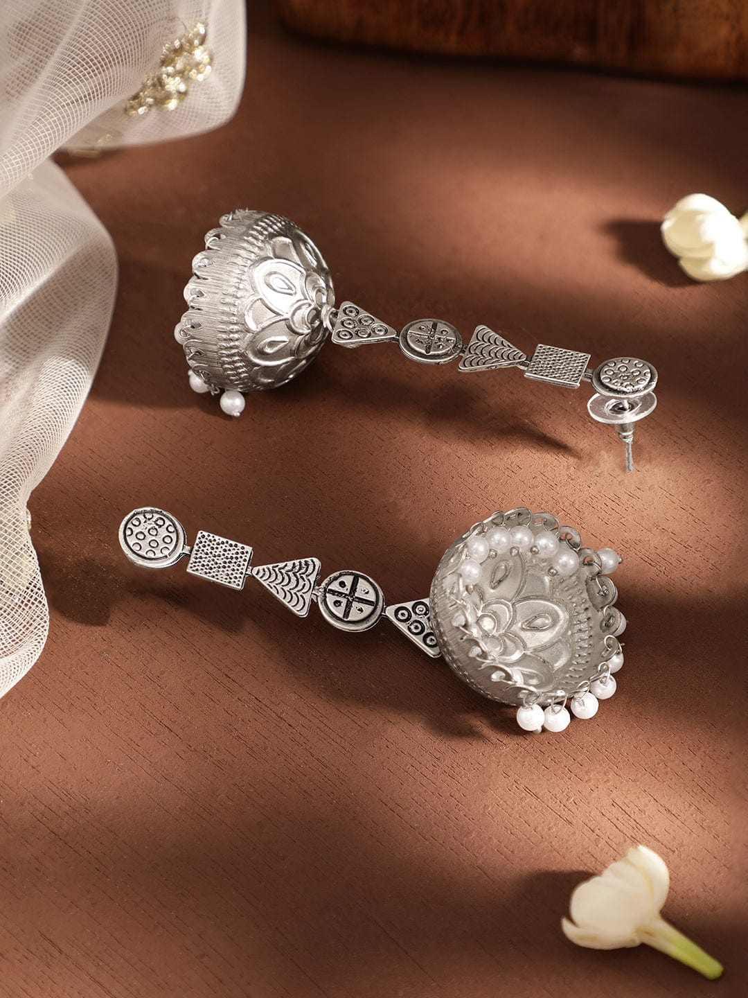 【Rubans】 Boho Elegance Oxidized Jhumka Earrings for Artistic Style｜ボーホーエレガンス オキシダイズド ジュムカイヤリング
