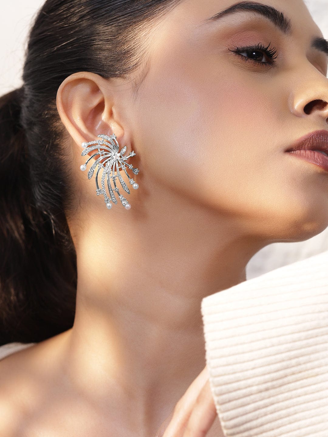 【Rubans】 Brilliant Firework-Inspired Studs｜ロジウムメッキ ホワイトパール AD ファイヤーワーク スタッドイヤリング