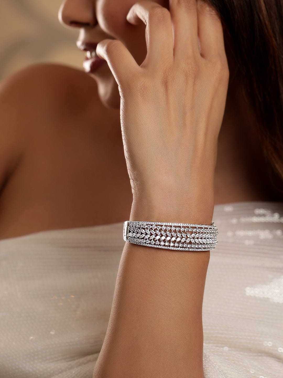 Rubans Rhodium-Plated White Cubic Zirconia Studded Openable Bracelet with Classic Design Silver