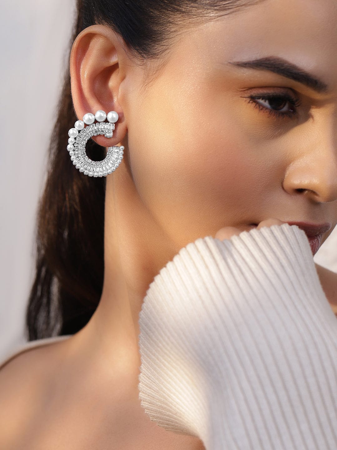 【Rubans】 American Diamond Zirconia Pearl White Studs｜アメリカンダイヤモンド ジルコニア パール ホワイト スパイラル スタッドイヤリング