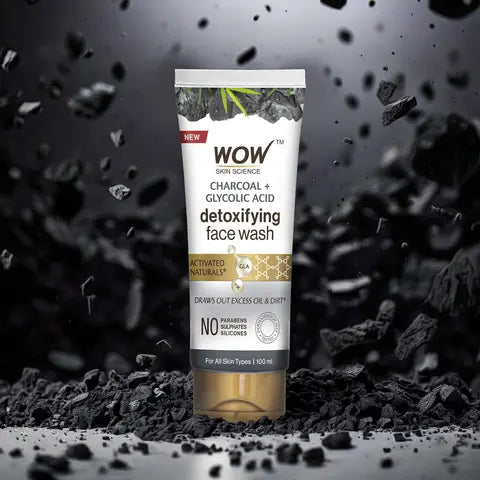 【WOW Skin Science】 Activated Charcoal Face Wash For Exfoliation Oil Control Deep Cleansing｜活性炭 フェイスウォッシュ
