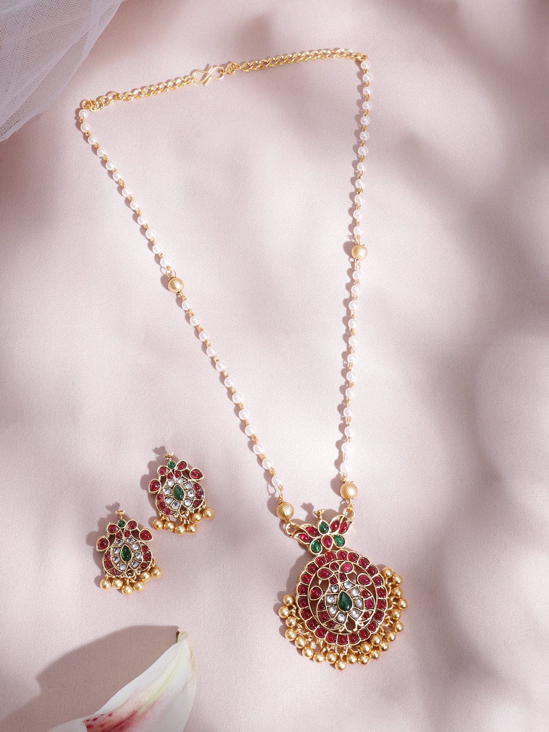 Charming Green Red Kundan Pendant Set Gold