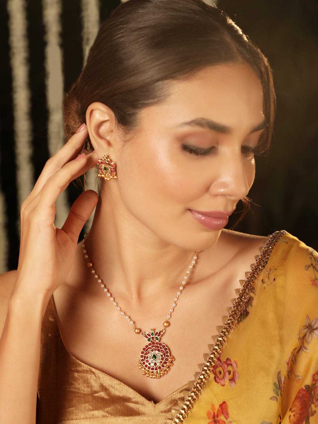 Charming Green Red Kundan Pendant Set Gold