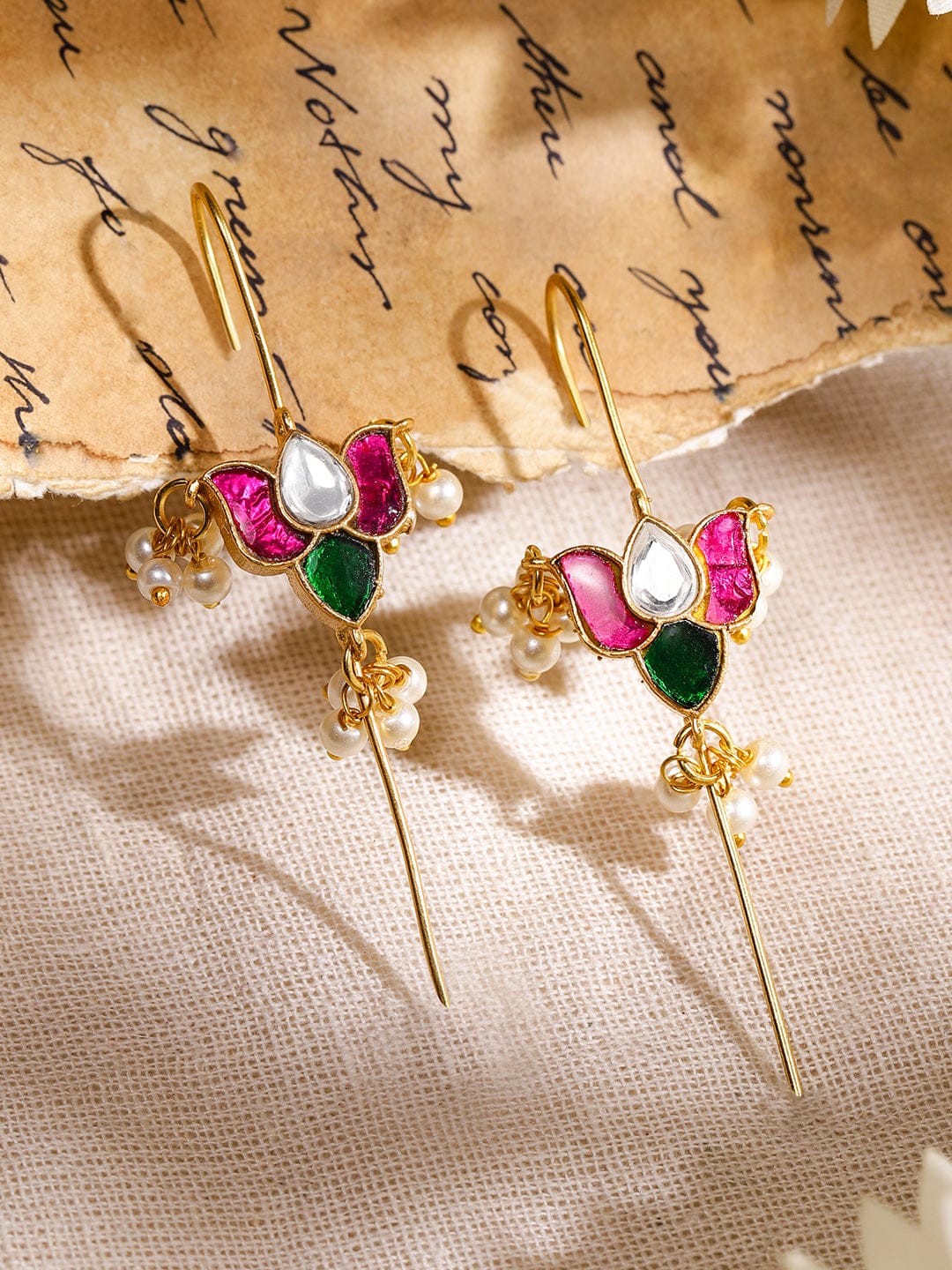 Gleaming White Pink Kundan Ear Cuffs フリーサイズ