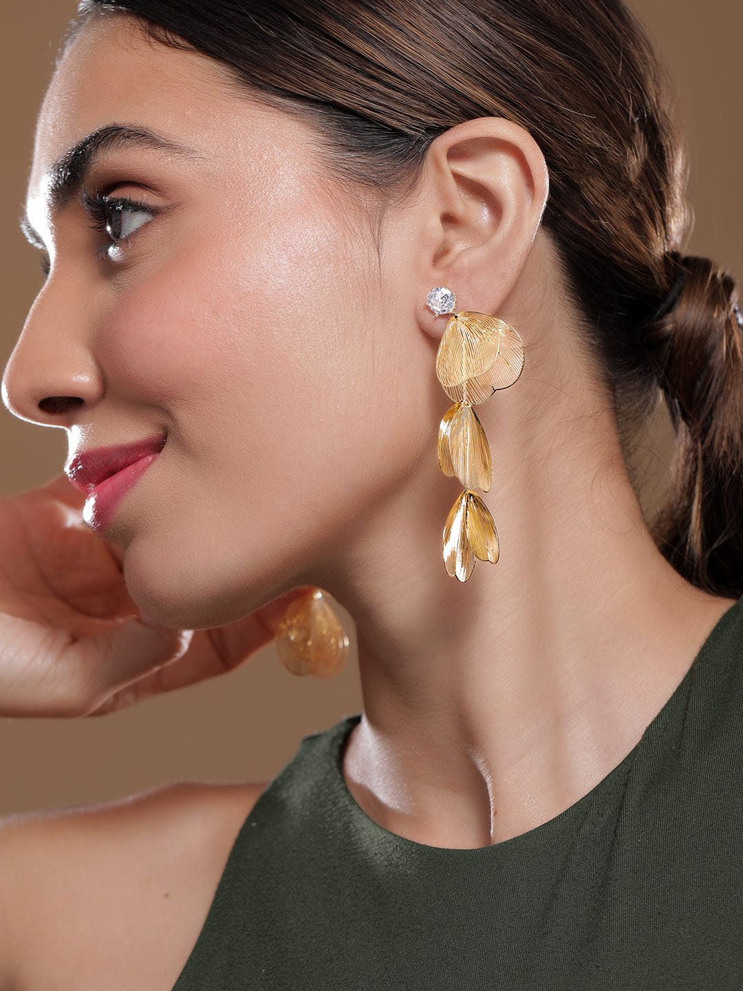 Mesh Petal Strand Statement Earrings Gold
