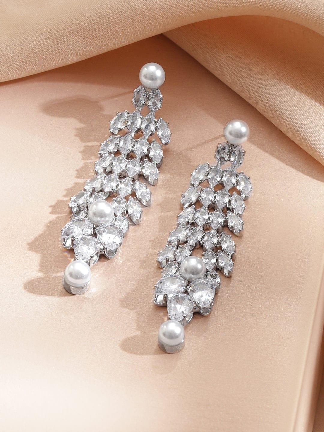 【Rubans】 Line Baguette Zirconia Pearl Necklace Set｜ロジウムメッキ バゲット ジルコニア パール ネックレスセット