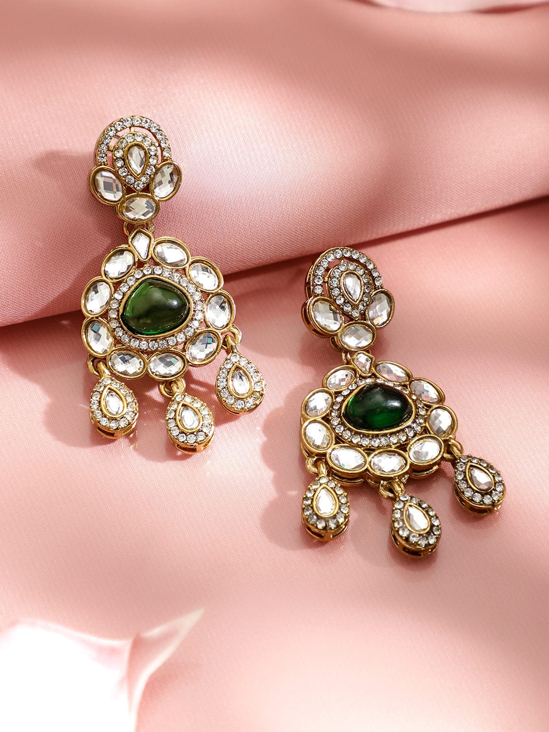 Majestic Green White Kundan Danglers フリーサイズ
