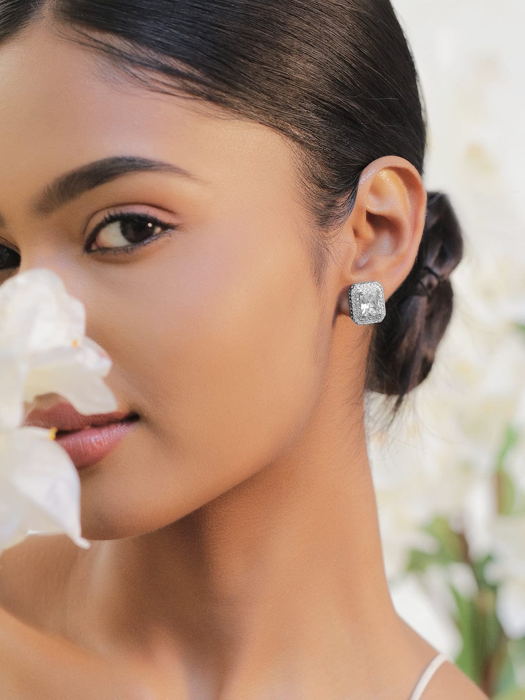 【Rubans】 Minimal Luxe Crystal American Diamond Zirconia Studs｜ミニマル リュクス クリスタル アメリカンダイヤモンド ジルコニア エメラルドカット スタッドイヤリング