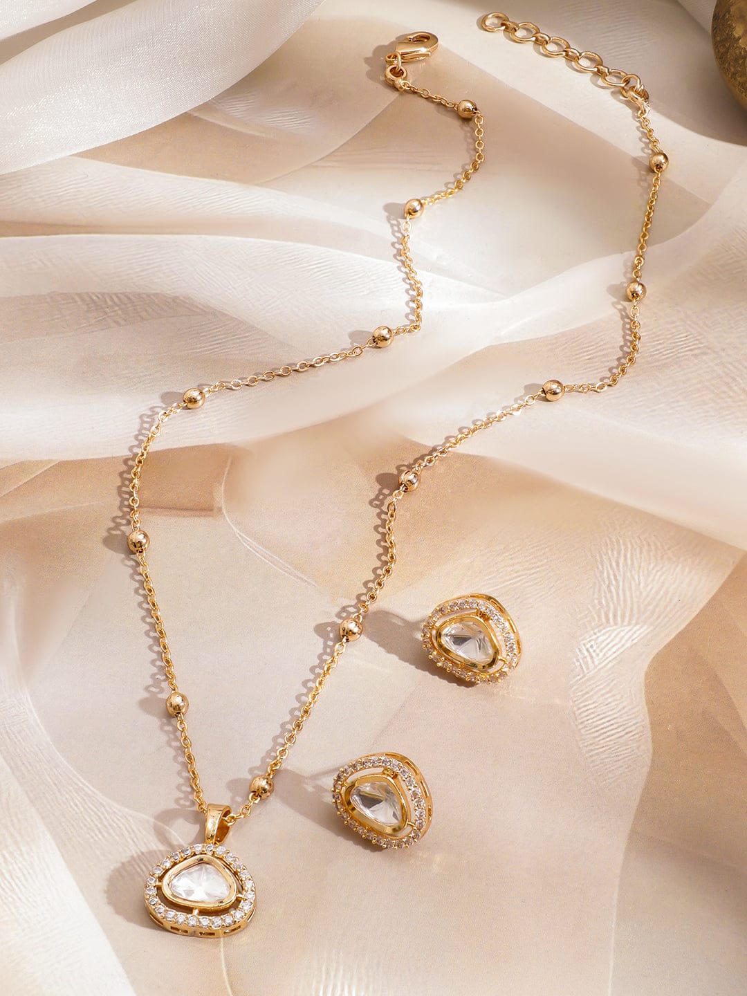 Polished Look American Diamond Zirconia Studded Pendant Set フリーサイズ