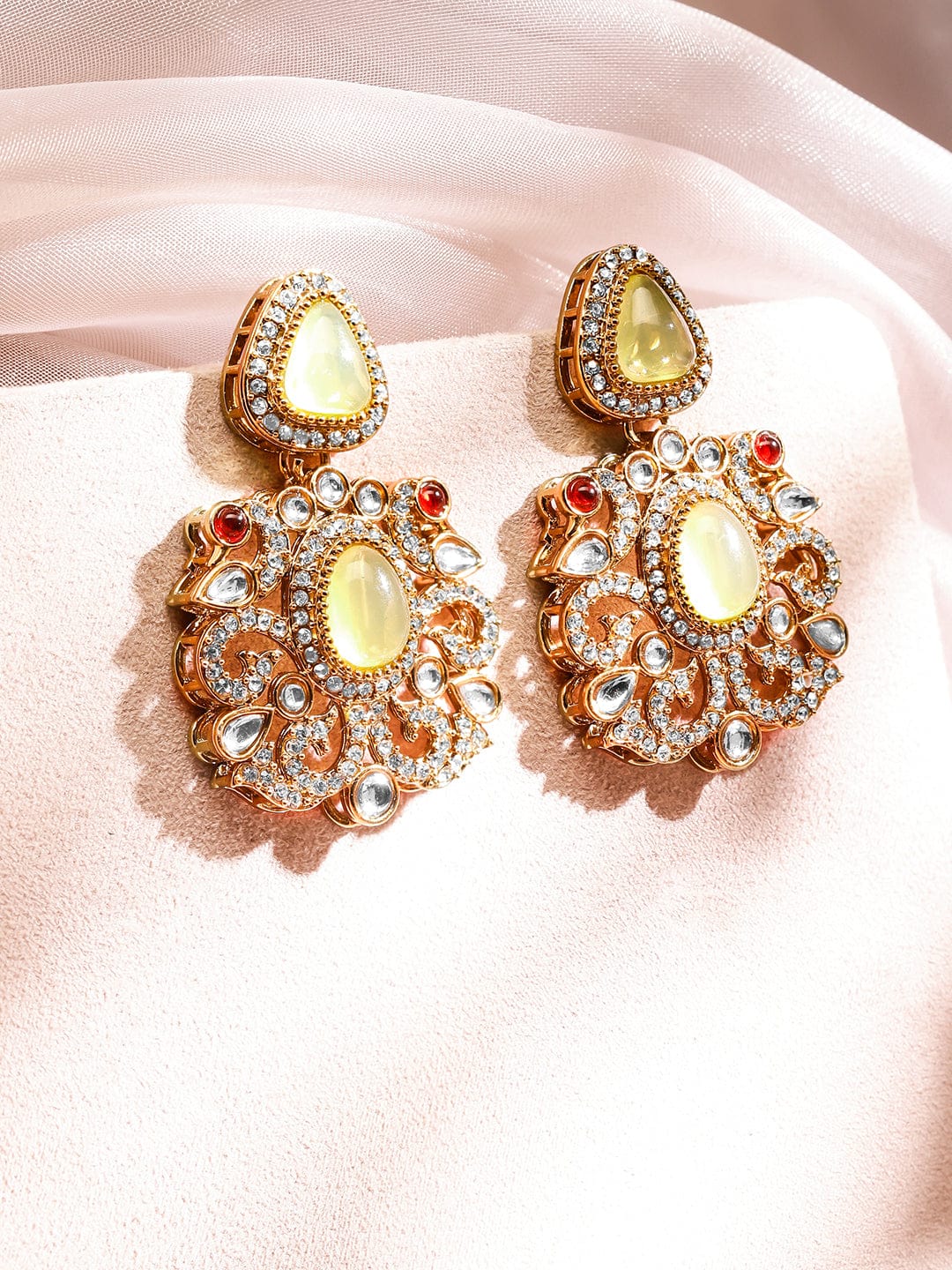 Prismatic Floral American Diamond Zirconia Danglers フリーサイズ