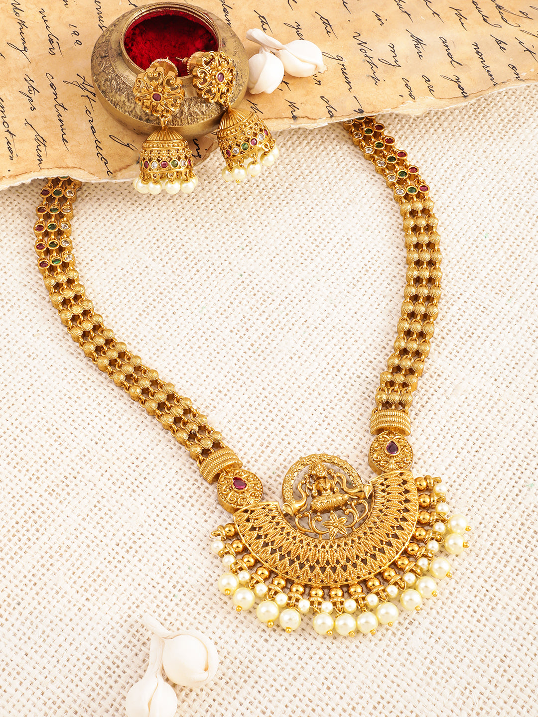 Laxmi Motif Pearl Drop Golden Necklace Set フリーサイズ