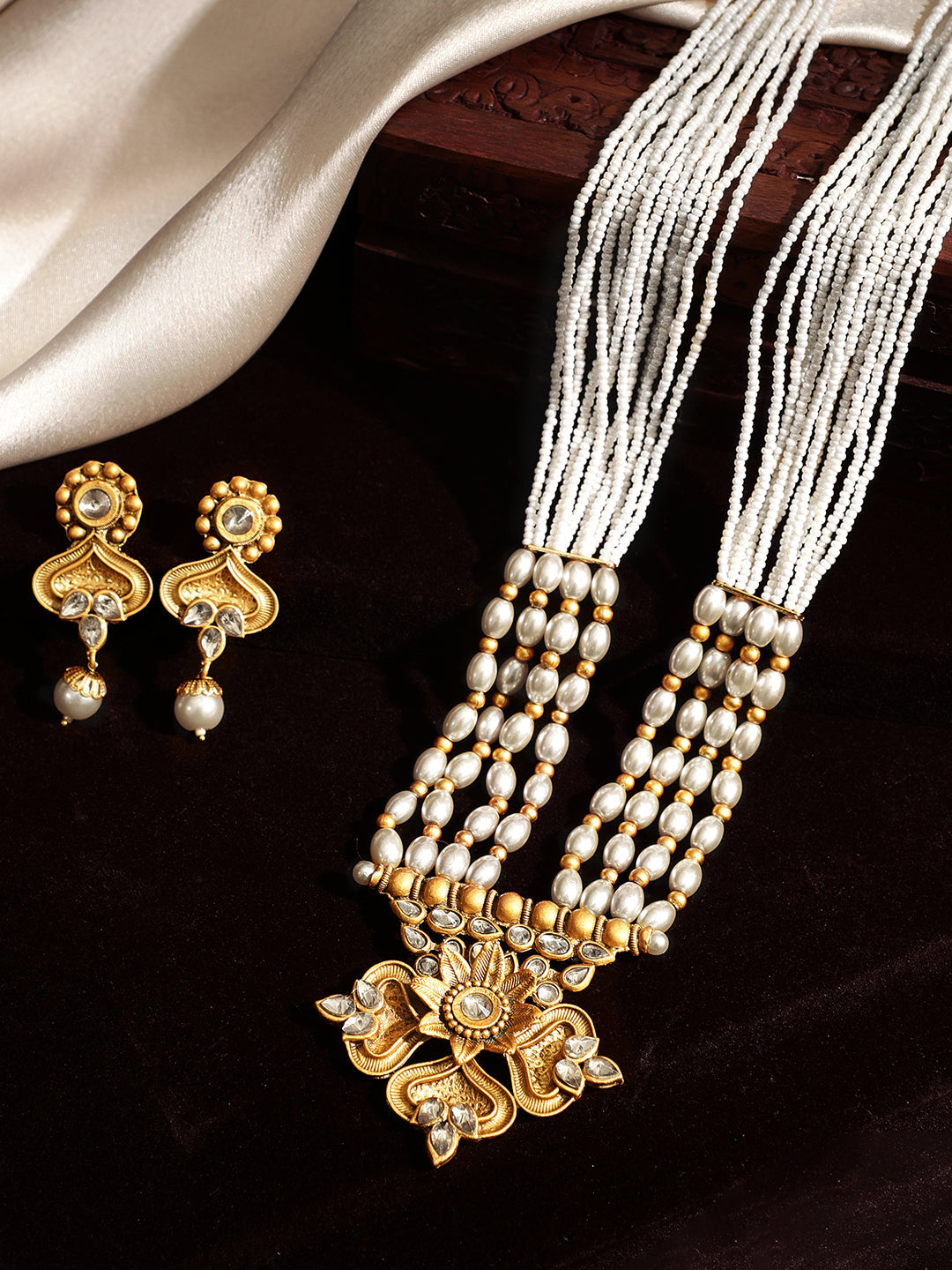 Rubans Gold Plated Handcrafted Kundan & white Beads Necklace Set White