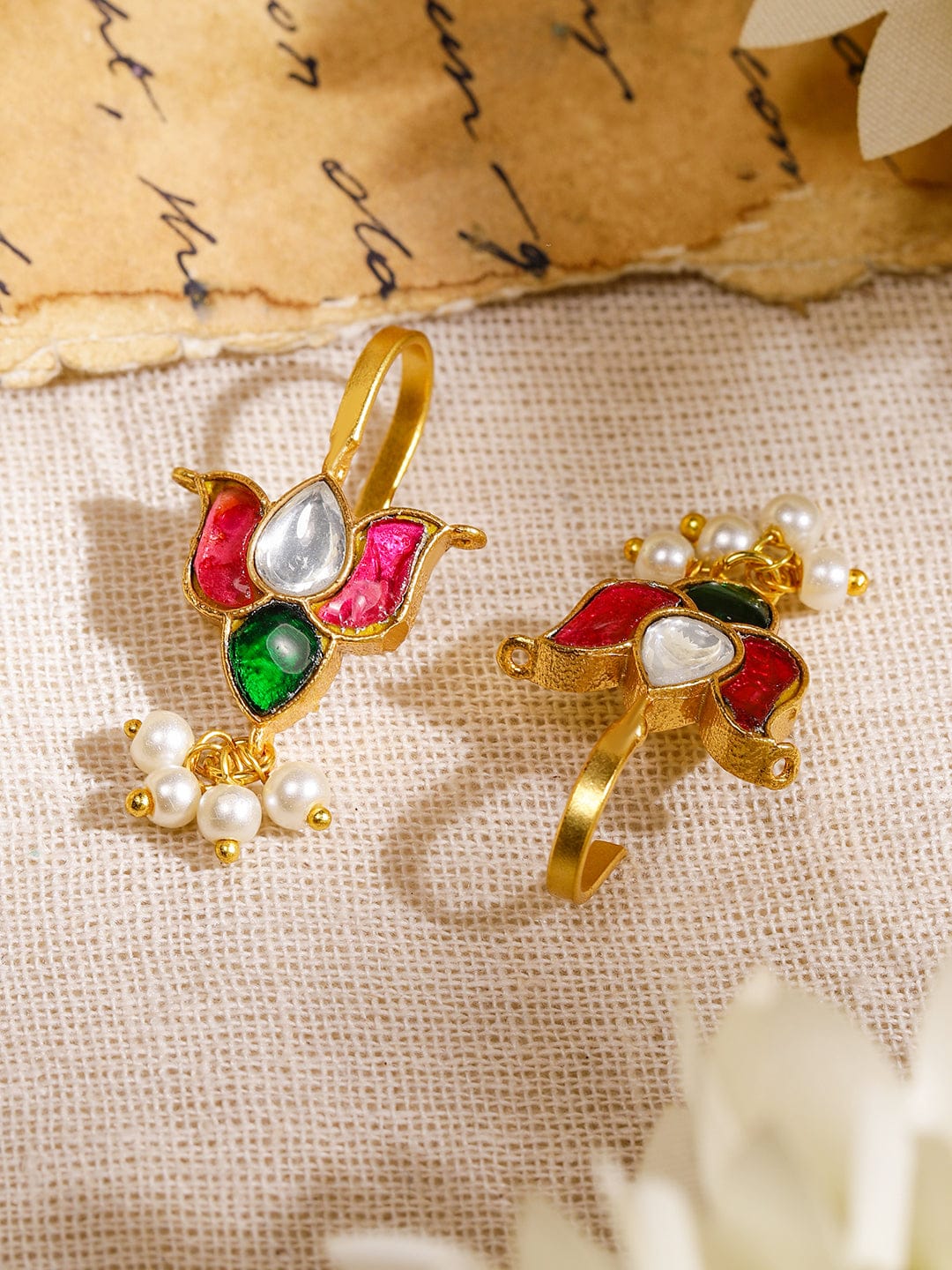 Regal Bloom Lotus Pearl Ear Cuffs フリーサイズ