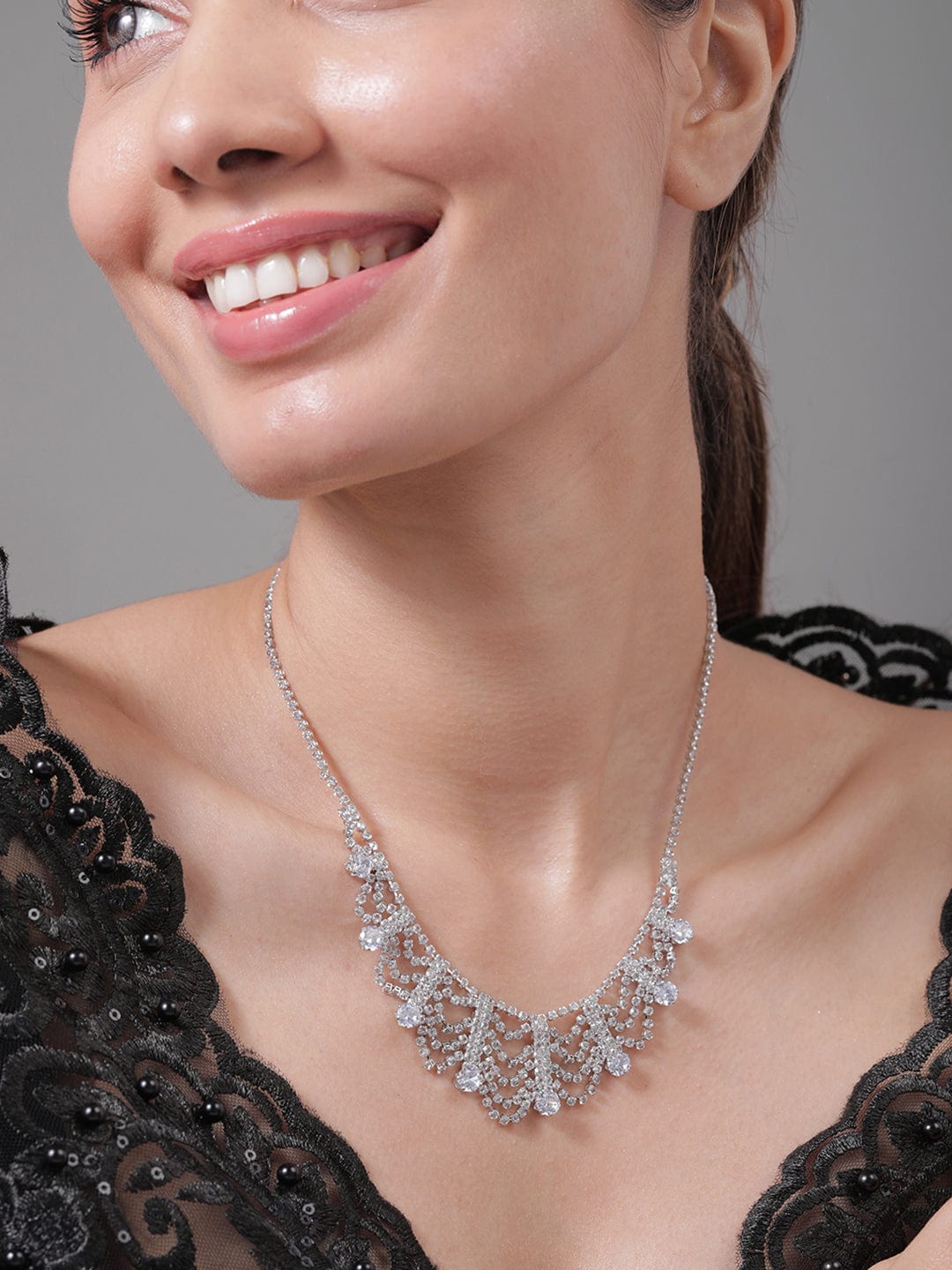 【Rubans】 Majestic American Diamond Zirconia Studded Draped Statement Necklace｜マジェスティック アメリカンダイヤモンド ジルコニア ドレープ ステートメントネックレス
