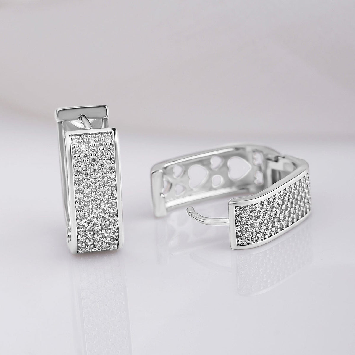 【Rubans】 American Diamond Zirconia Studded Rectangle Hoops｜アメリカンダイヤモンド ジルコニア レクタングル フープイヤリング（ステンレススチール・防水）