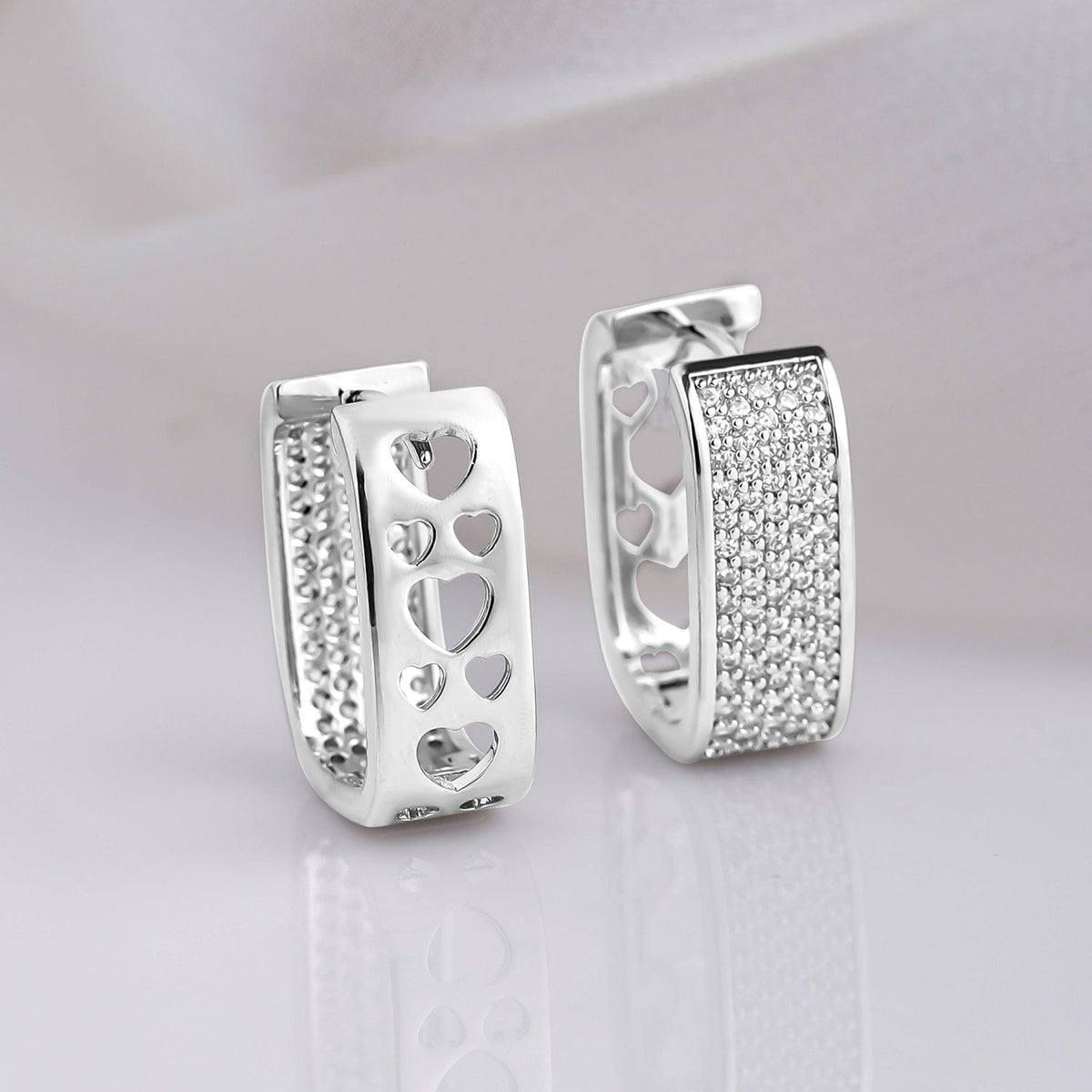 【Rubans】 American Diamond Zirconia Studded Rectangle Hoops｜アメリカンダイヤモンド ジルコニア レクタングル フープイヤリング（ステンレススチール・防水）