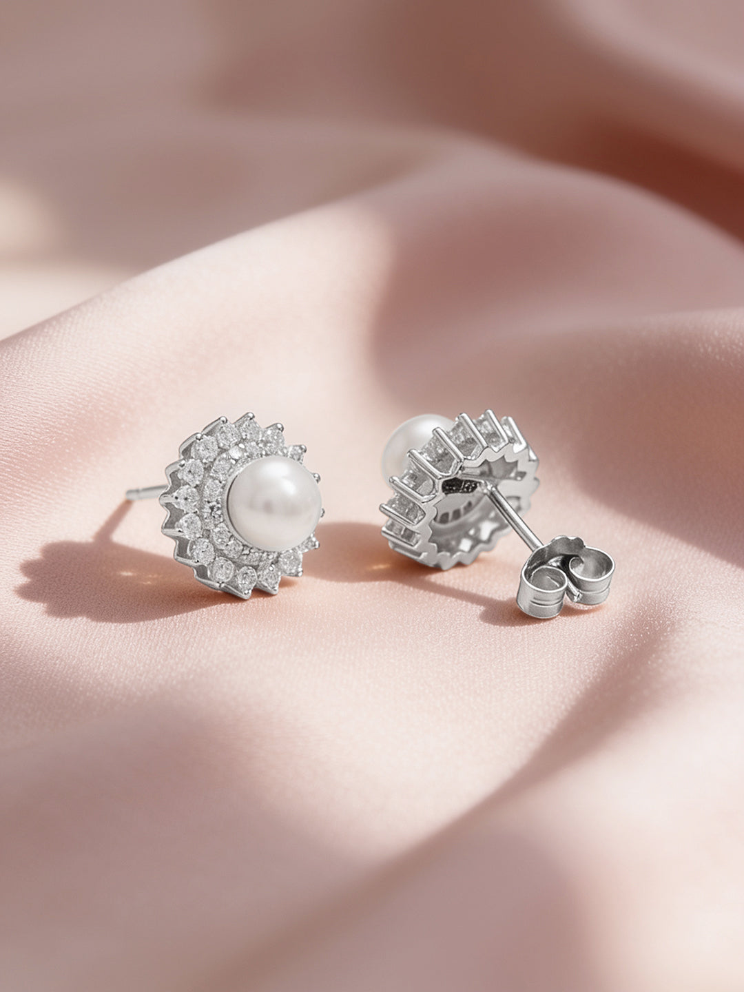 925 Fine Silver Rhodium Plated Floral Pearl Stud Earrings フリーサイズ