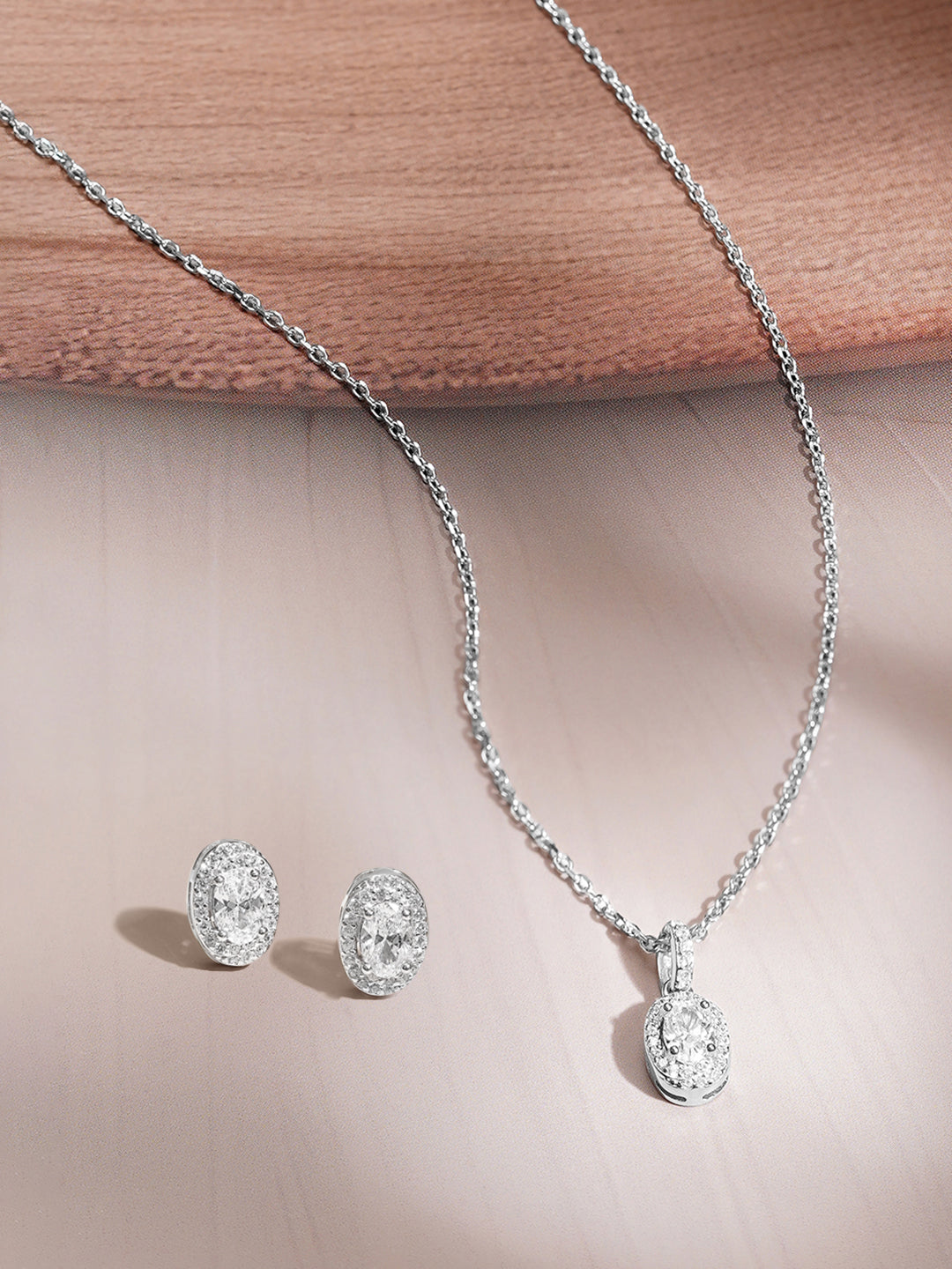 925 Fine Silver Cubic Zirconia Classic Oval Pendant Necklace Set フリーサイズ