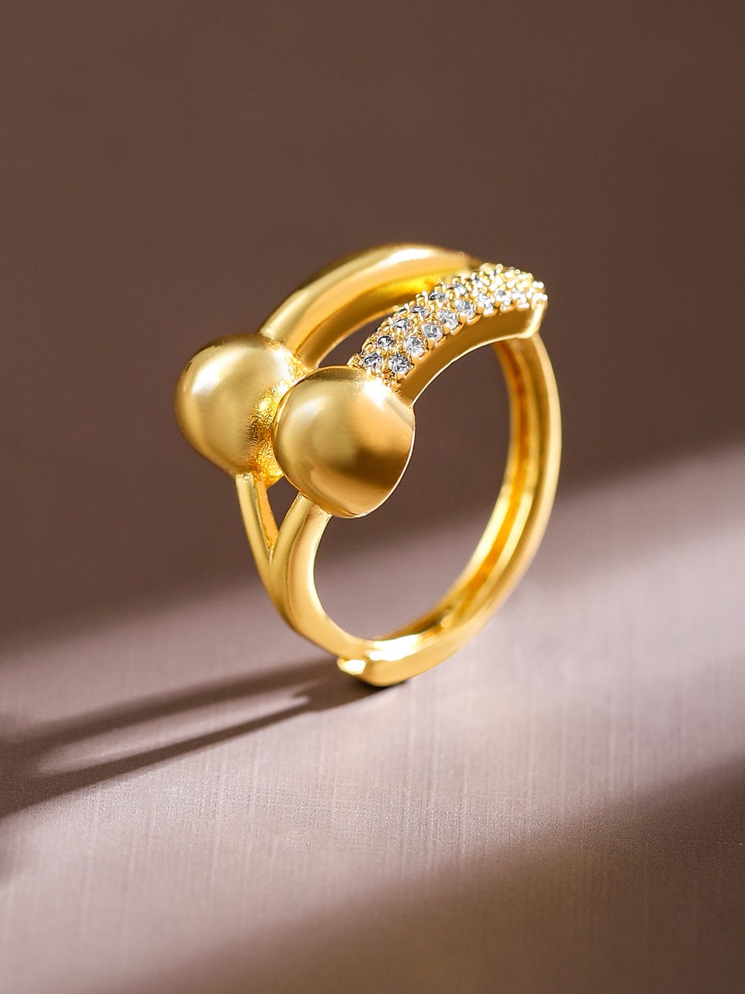 Sleek Gold American Diamond Zirconia Ring Gold