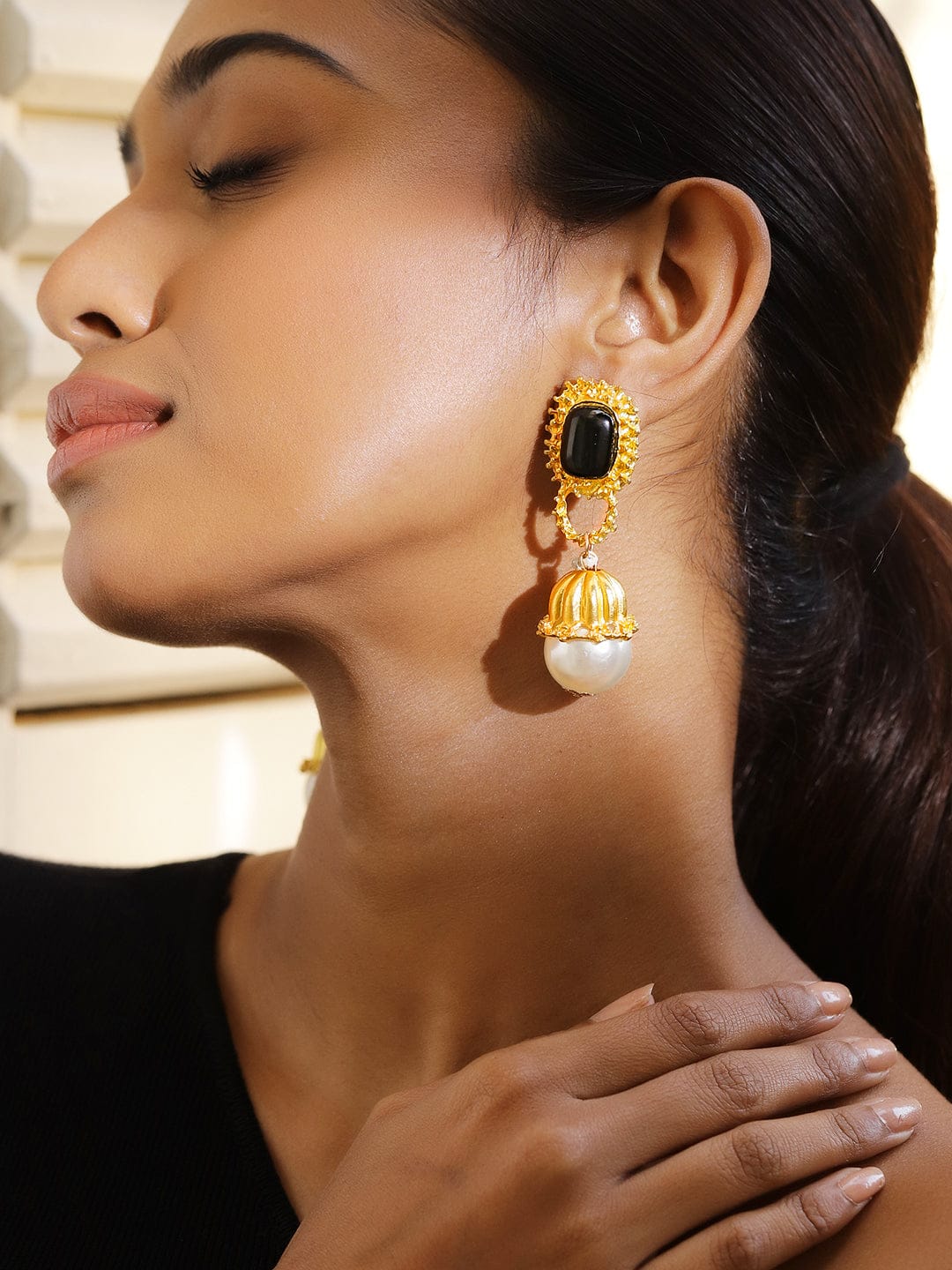 Midnight Pearls Drop Earrings Black