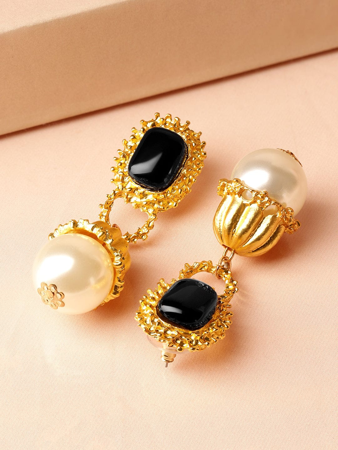 Midnight Pearls Drop Earrings Black