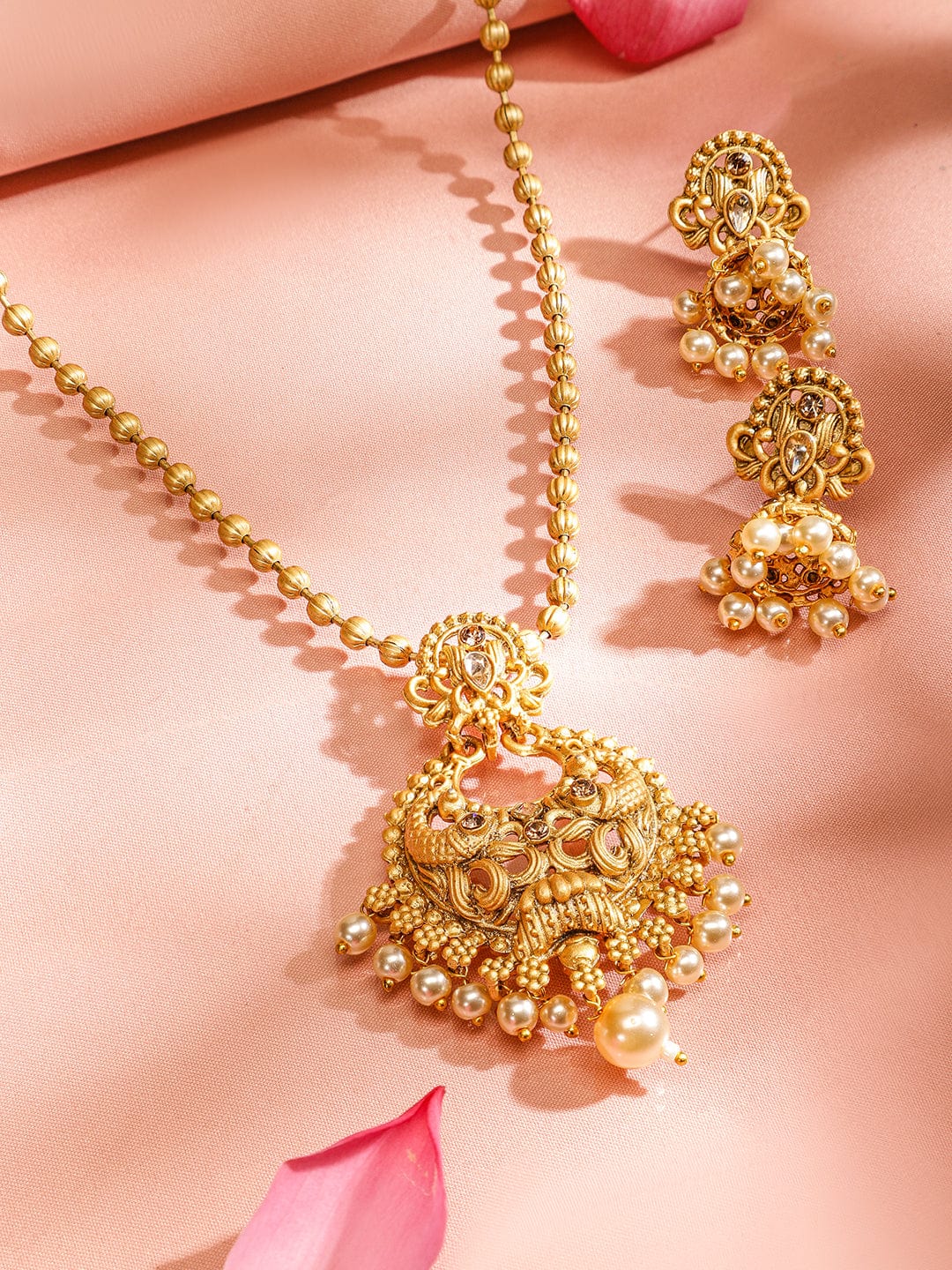 Enchanting Gold Plated Pendant Set Gold