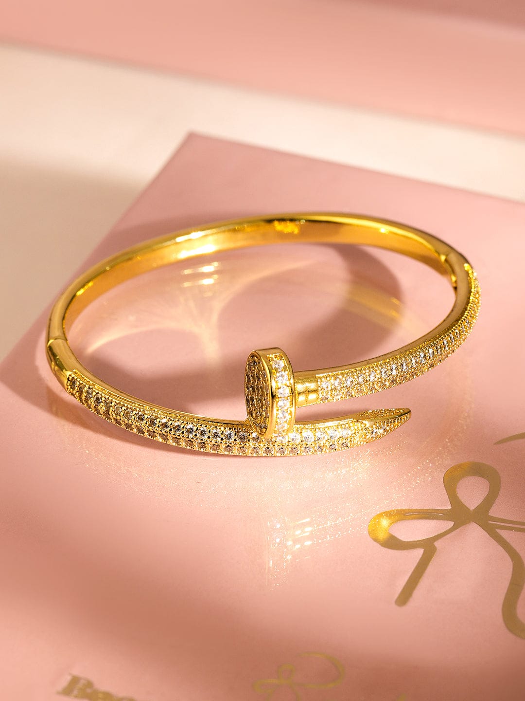 【Rubans】 18K Gold-Plated Cubic Zirconia Studded Openable Nail Design Bracelet｜18K ゴールドメッキ ジルコニア ネイルデザイン オープンブレスレット
