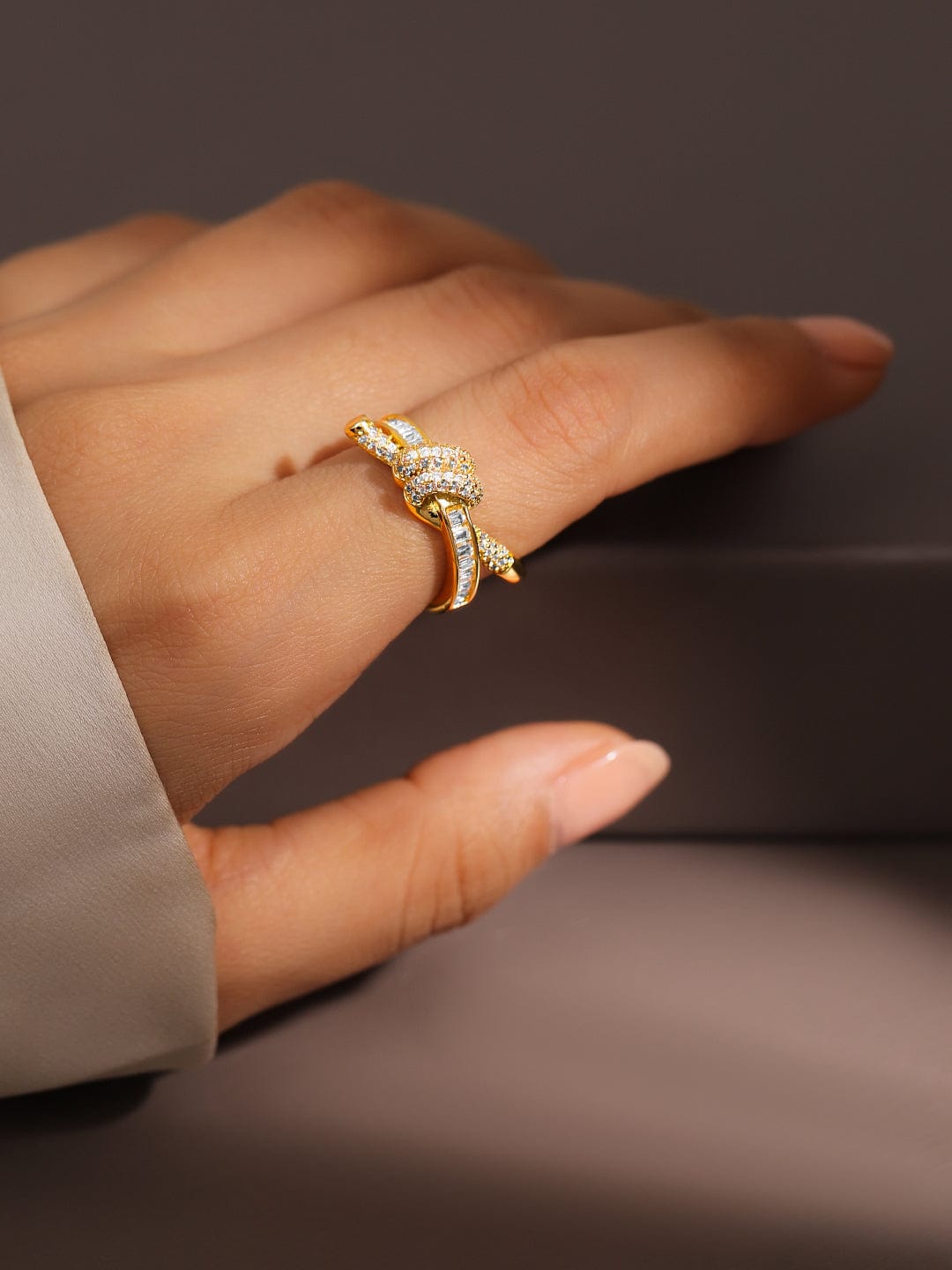 【Rubans】 American Diamond Zirconia Gold Knot Ring｜アメリカンダイヤモンド ジルコニア ゴールド ノットリング｜フリーサイズ