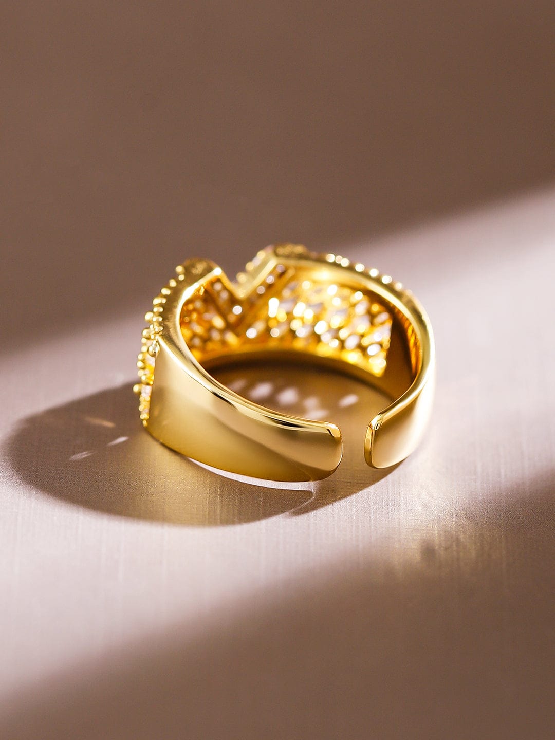 American Diamond Zirconia V-Cut Gold Ring Gold