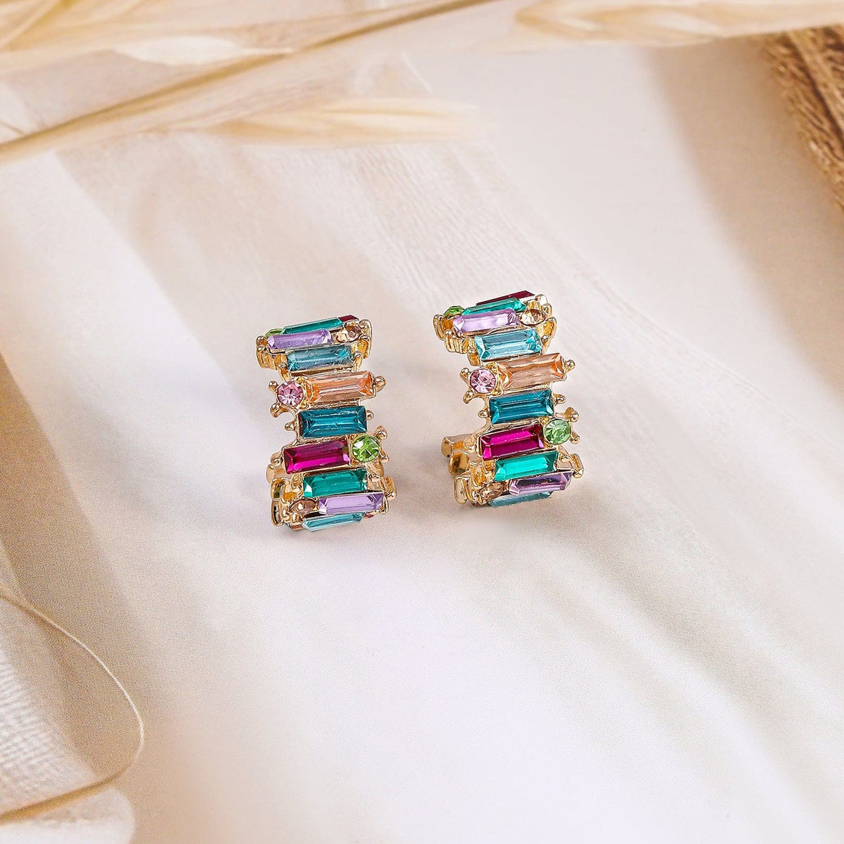 【Rubans】 Radiant Multicolored half Hoop Earrings｜ラディアント マルチカラー ハーフフープ イヤリング