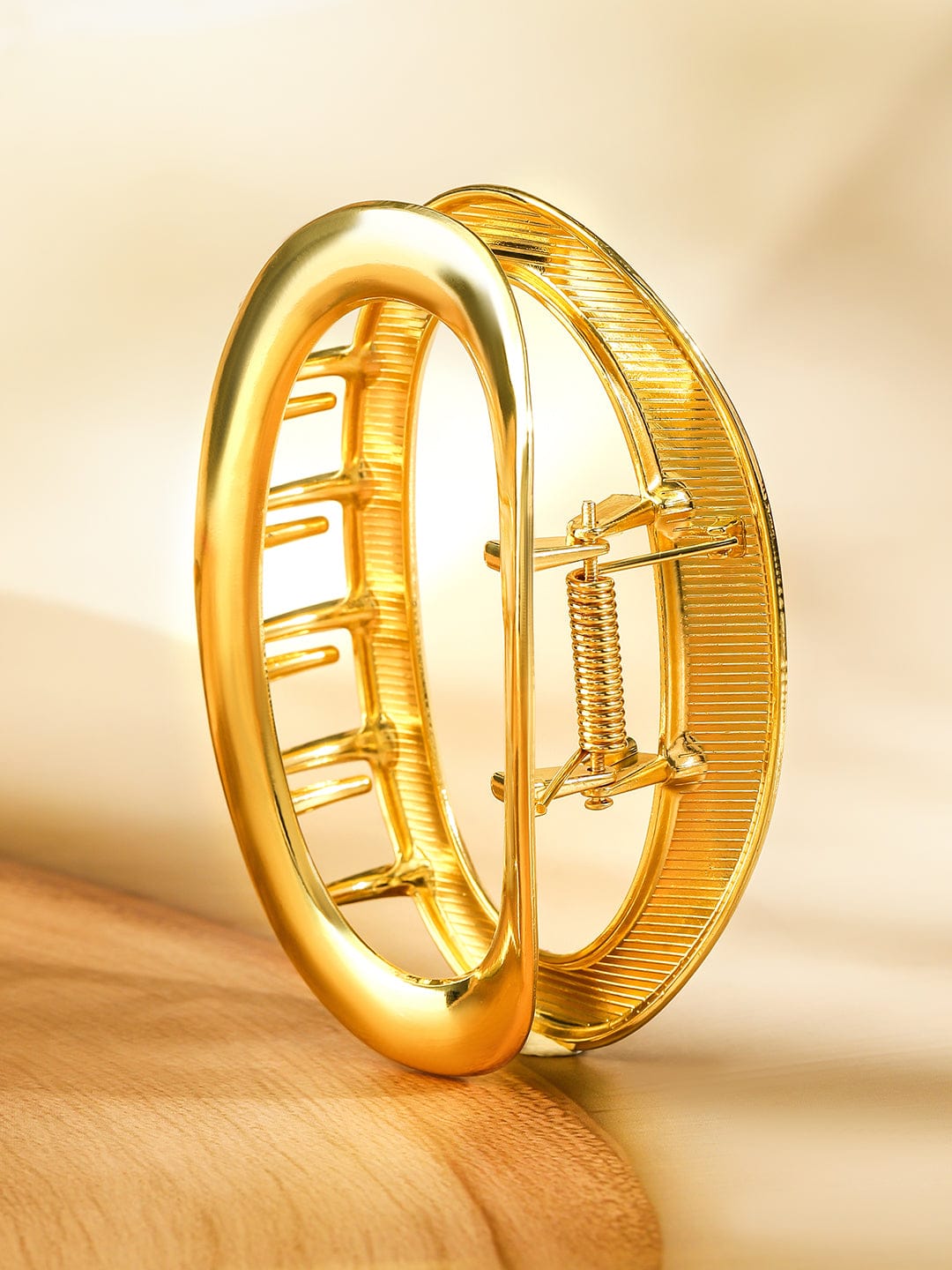 Oval Frame Golden Hair Clip Gold